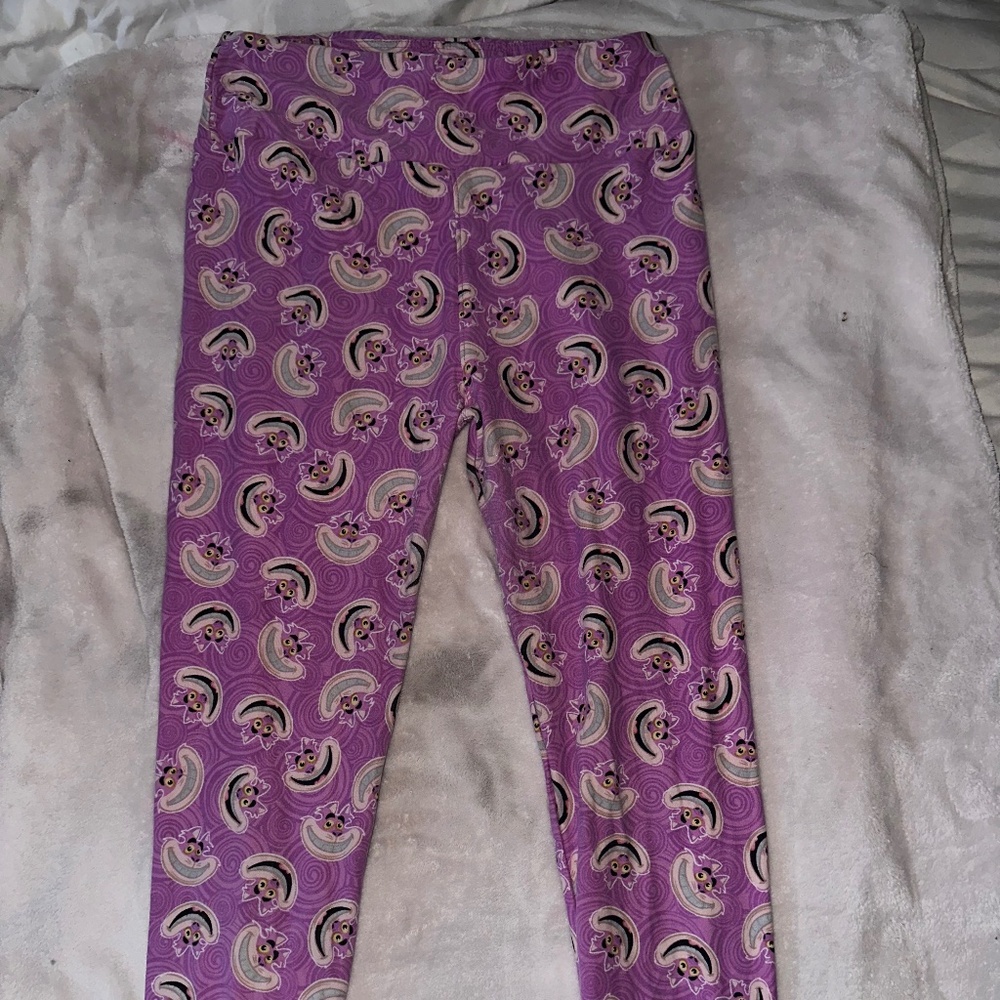 LuLaRoe Tarsier Cat Leggings (Alice Wonderland) One size